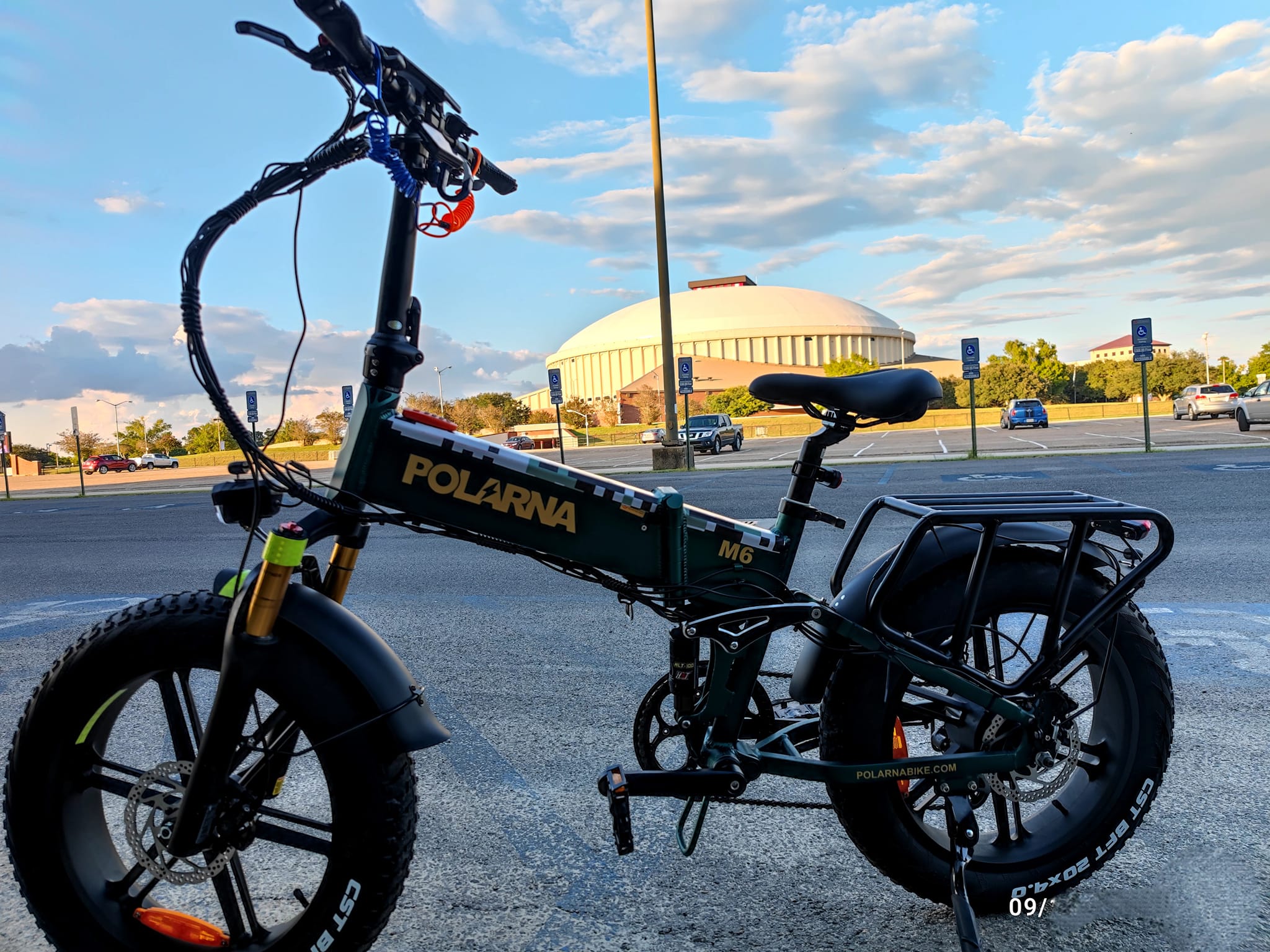 What Are the Advantages of Electric Bikes with Fat Tires?